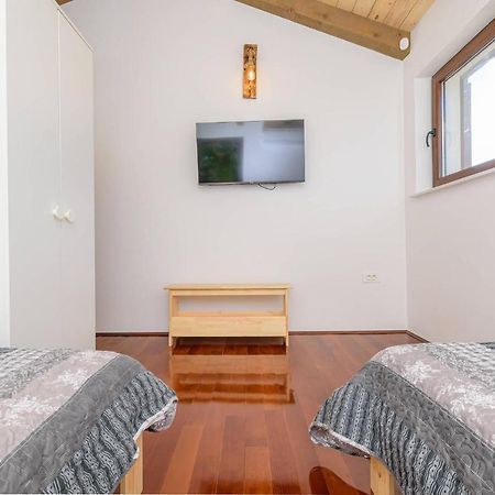 Villa David - Luxurious Secluded Villa With A Heated Pool Butkovići Exterior foto